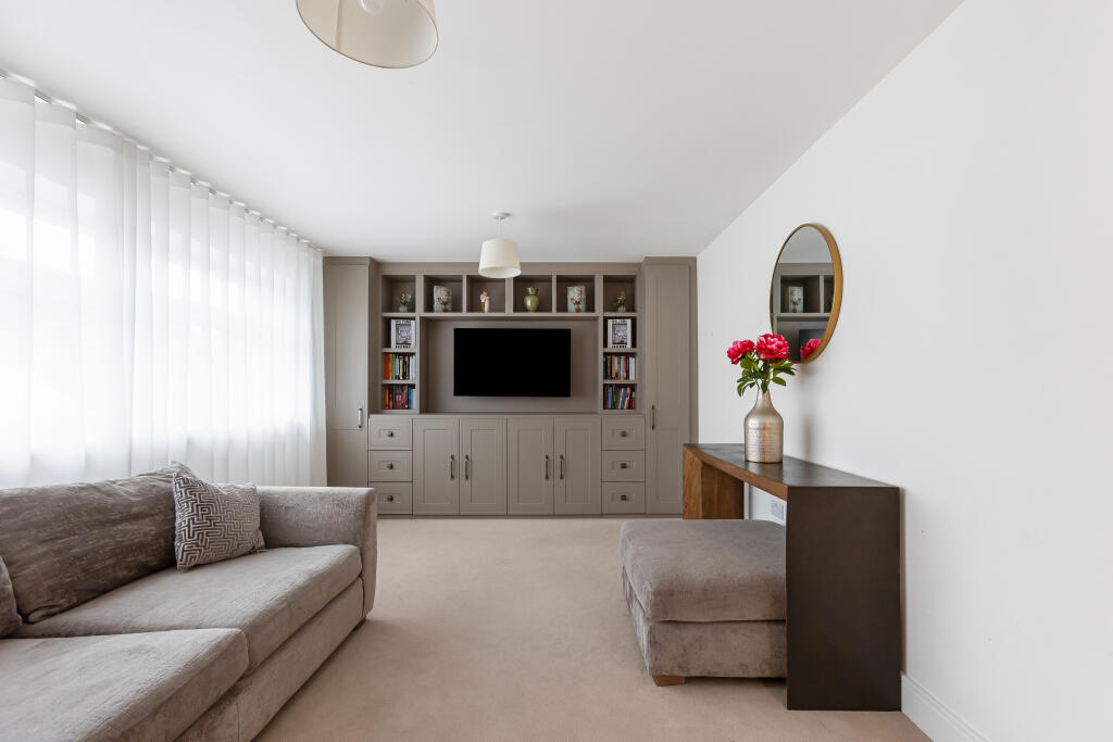 Additional image 17 of Carisbrooke Road, St. Albans, Hertfordshire, AL2