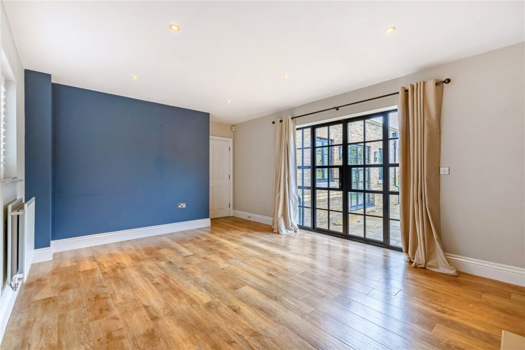 Additional image 6 of Meadow View, Redbourn, St. Albans, Hertfordshire, AL3