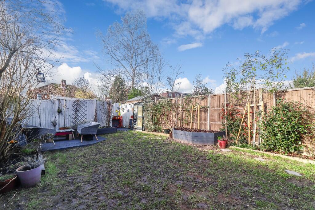 Additional image 24 of Nunnery Close, St. Albans, Hertfordshire, AL1