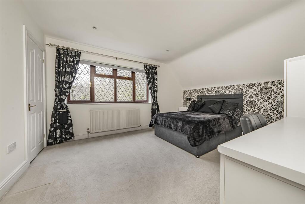 Additional image 16 of Hampstead Close, Bricket Wood, St. Albans