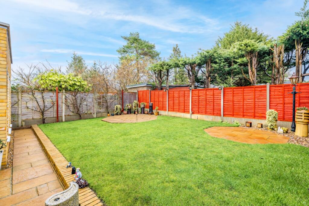 Additional image 24 of Long Fallow, St. Albans, Hertfordshire, AL2