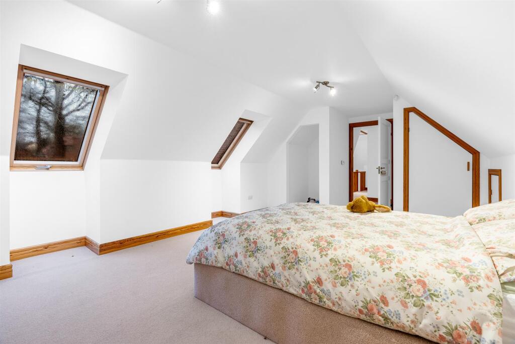 Additional image 17 of Oaklands Rise, Welwyn