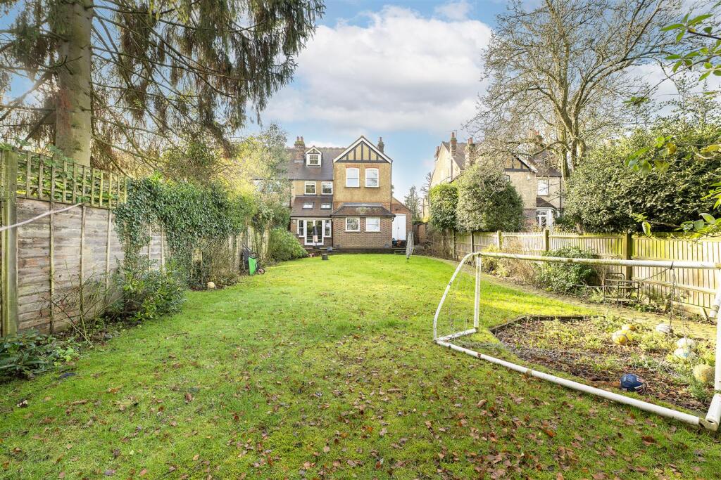 Additional image 12 of Moreton Avenue, Harpenden