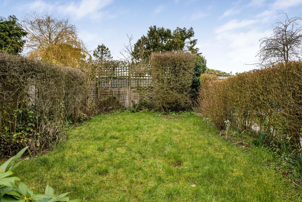 Additional image 4 of Meadow Close,Welham Green, AL9