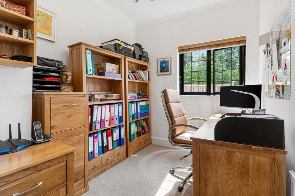 Additional image 31 of Codicote Road, Welwyn, AL6