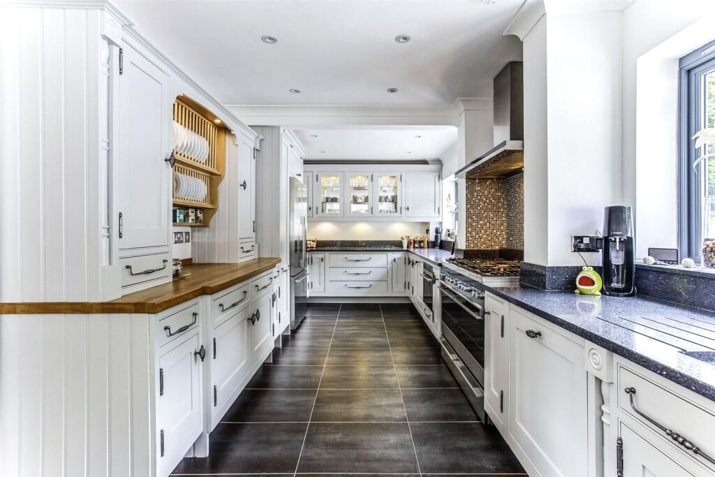 Additional image 4 of Harmer Green Lane, Welwyn, Hertfordshire, AL6