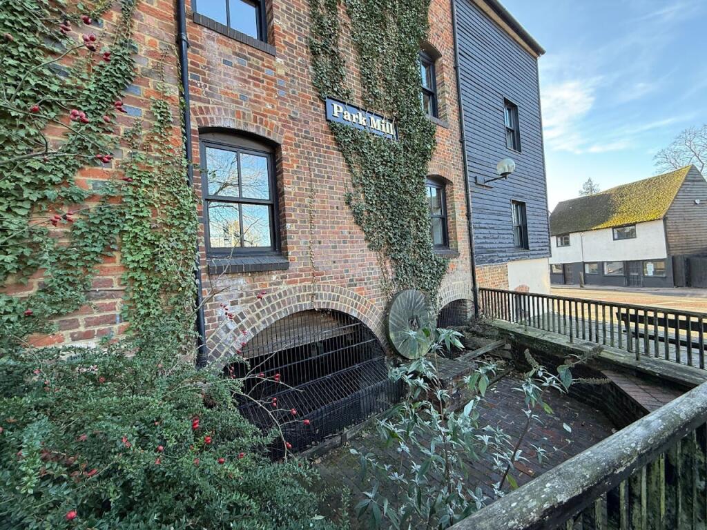 Additional image 9 of Park Mill, Burydell Lane, Park Street, St Albans, AL2 2EZ