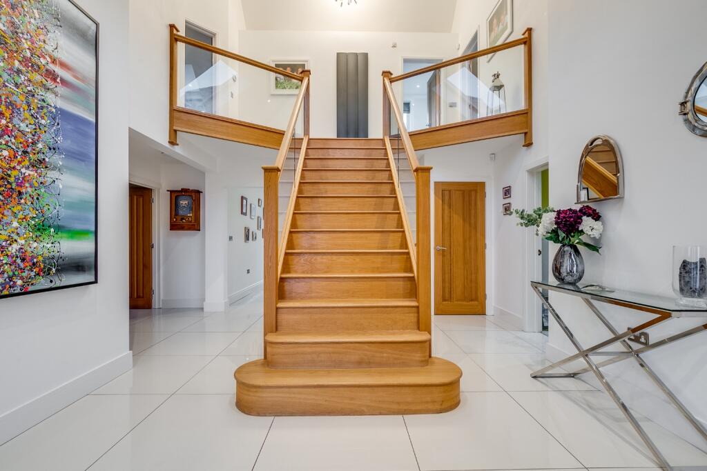 Additional image 33 of Burnham Green Road, Welwyn, Hertfordshire, AL6