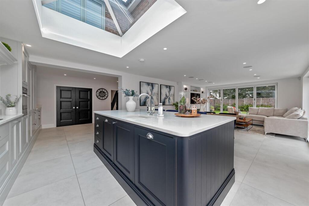 Additional image 36 of Ellenbrook Crescent