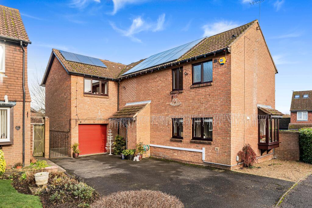 Beverley Gardens, St Albans, AL4