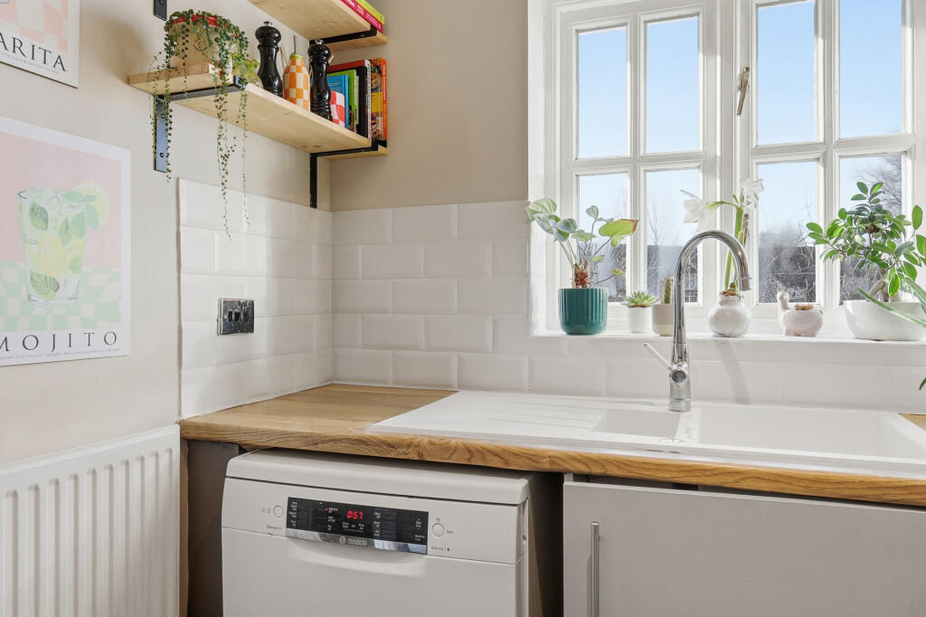 Additional image 7 of Minister Court, Frogmore, St. Albans