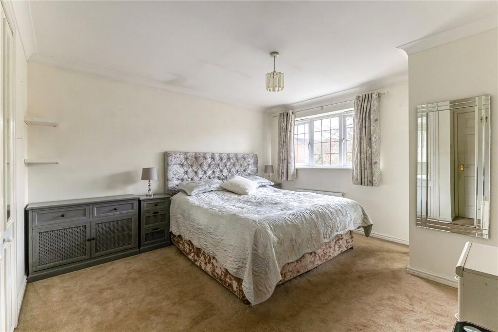 Additional image 10 of Wynches Farm Drive, St. Albans, Hertfordshire, AL4