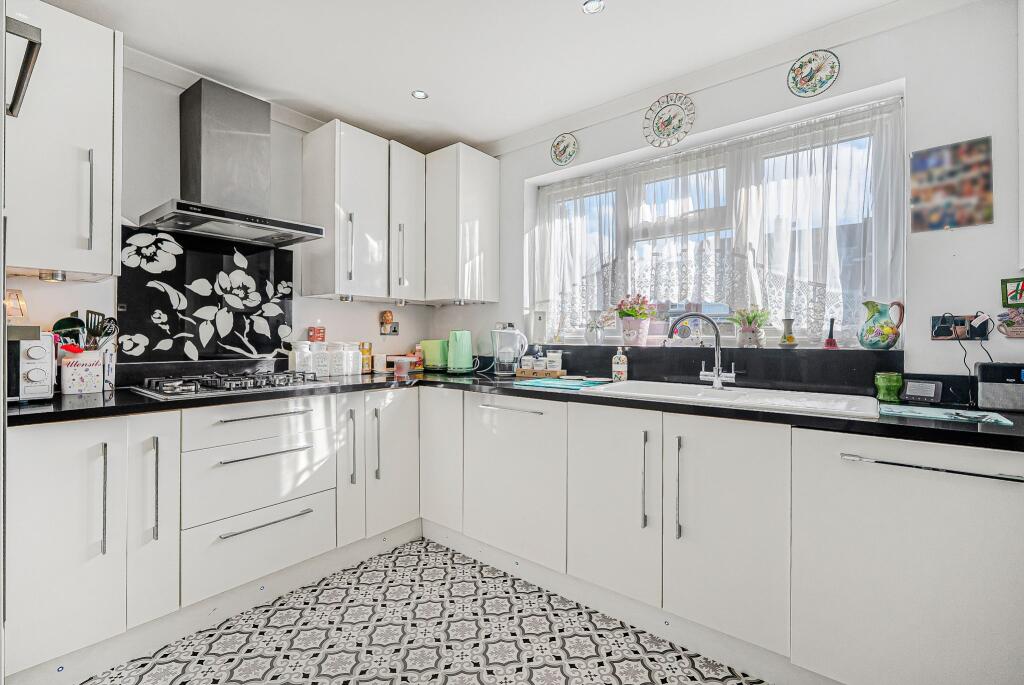 Additional image 3 of Alderman Close, Welham Green, AL9