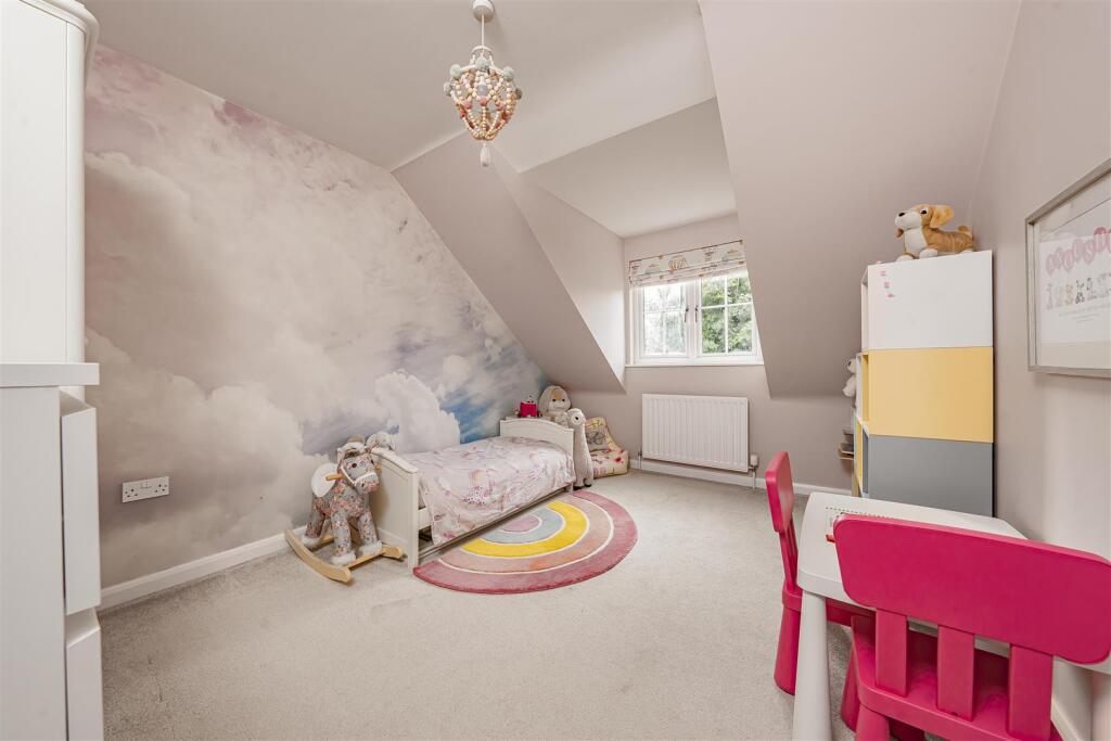 Additional image 11 of Oakwood Road, Bricket Wood, St. Albans