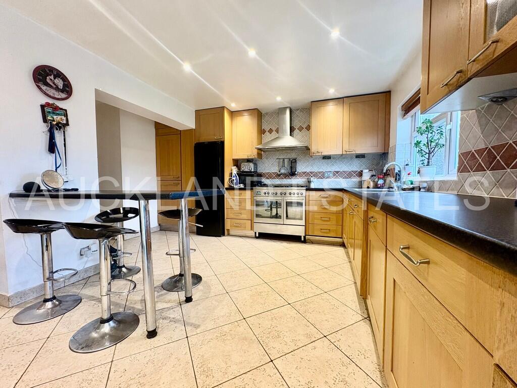 Additional image 3 of Parsonage Lane, Welham Green