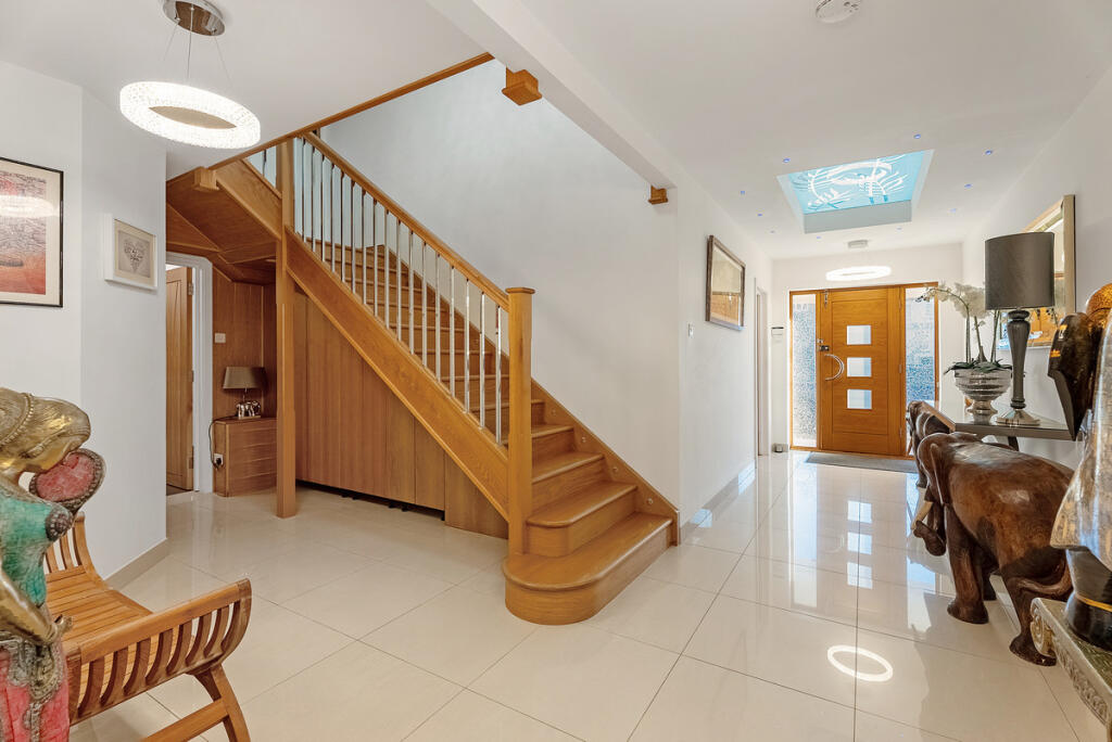 Additional image 43 of Pine Grove, Brookmans Park, AL9