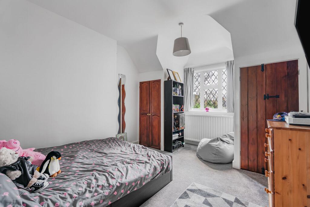 Additional image 18 of The Close, Brookmans Park, AL9