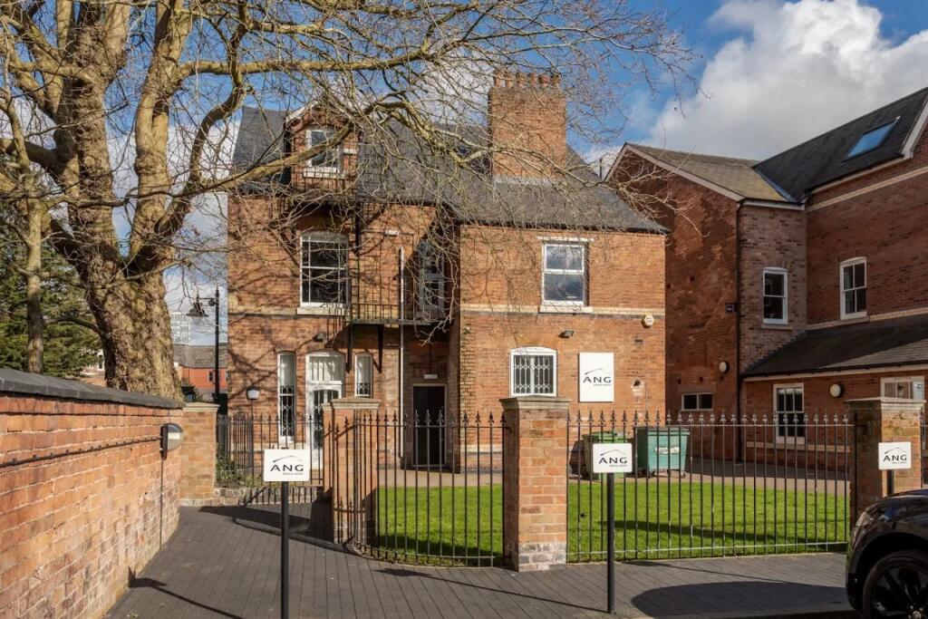 Additional image 7 of 9 Greenfield Crescent, Birmingham, B15 3AU