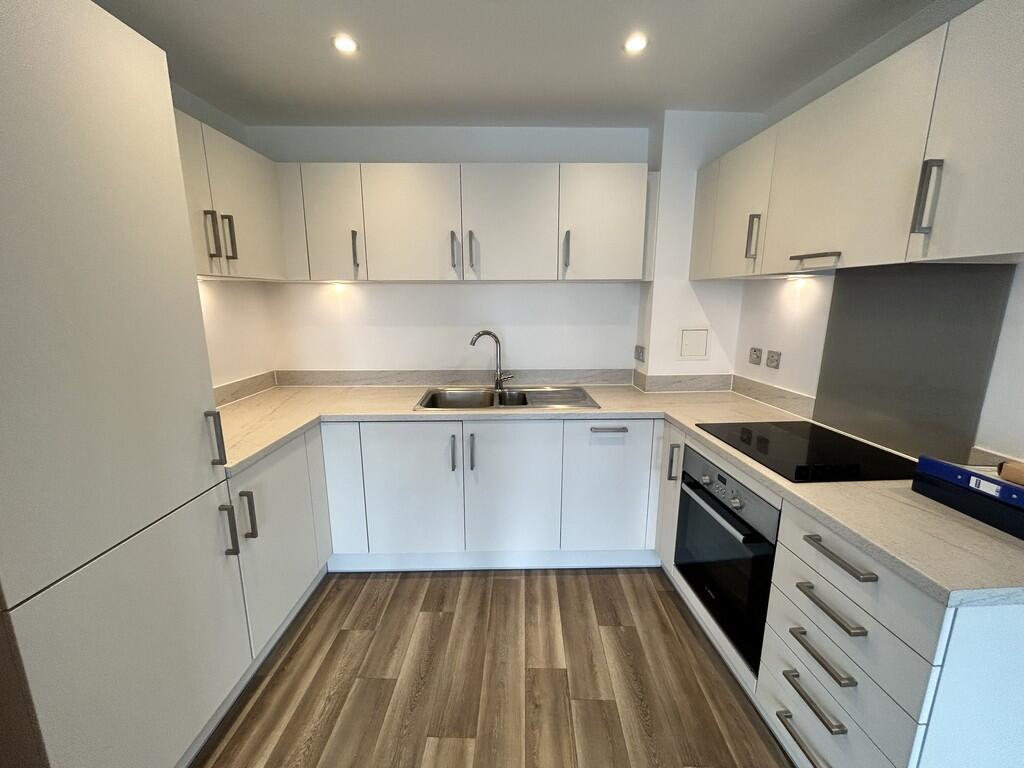 Additional image 11 of Lincoln Apartments, 3 Lexington Gardens