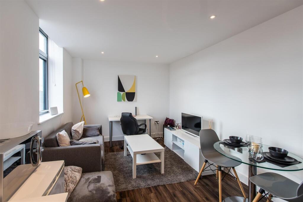 Additional image 5 of High Street, Harborne, Birmingham, B17