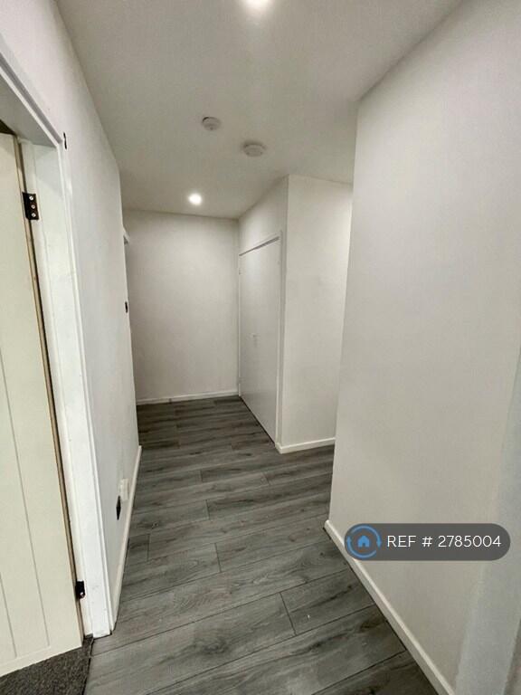 Additional image 14 of Warwick Crest, Birmingham, B15