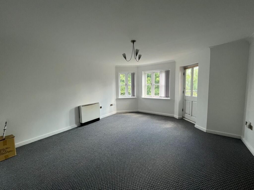 Hagley Road, Birmingham, B17 photo 5