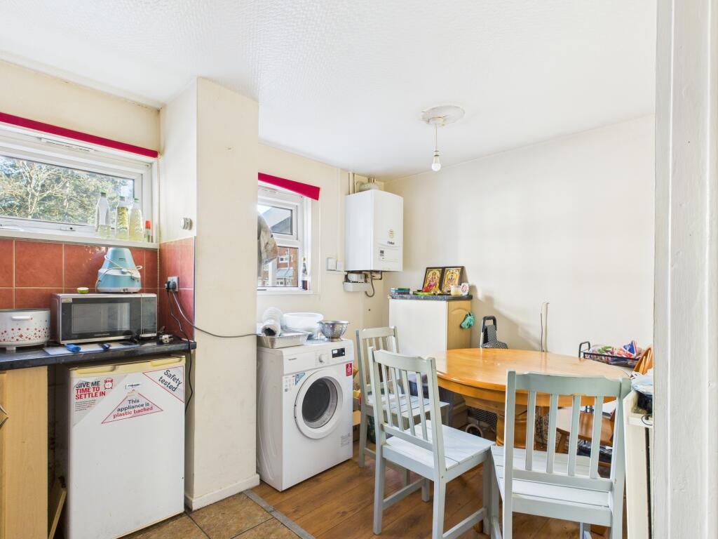 Additional image 3 of Moss House Close, City Centre, Birmingham, B15