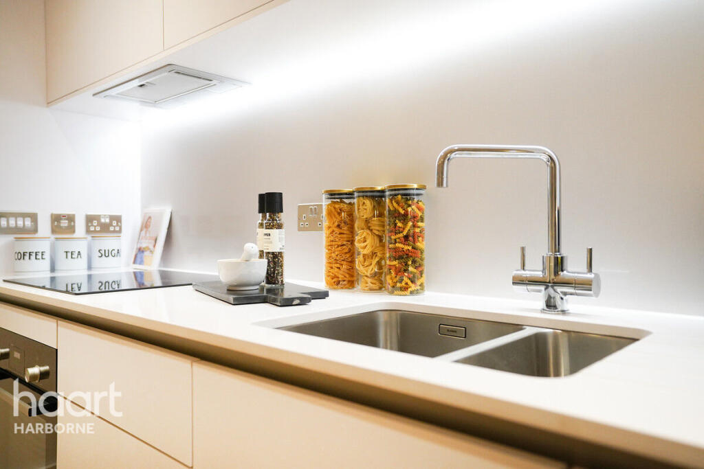 Additional image 4 of South Loop Green, Birmingham