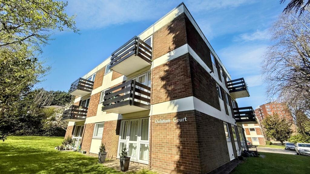 Oulsnam Court, Wake Green Park