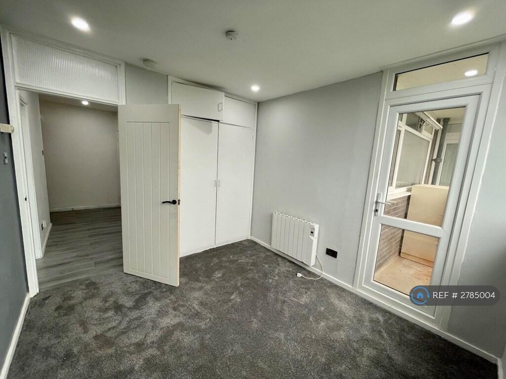 Additional image 13 of Warwick Crest, Birmingham, B15