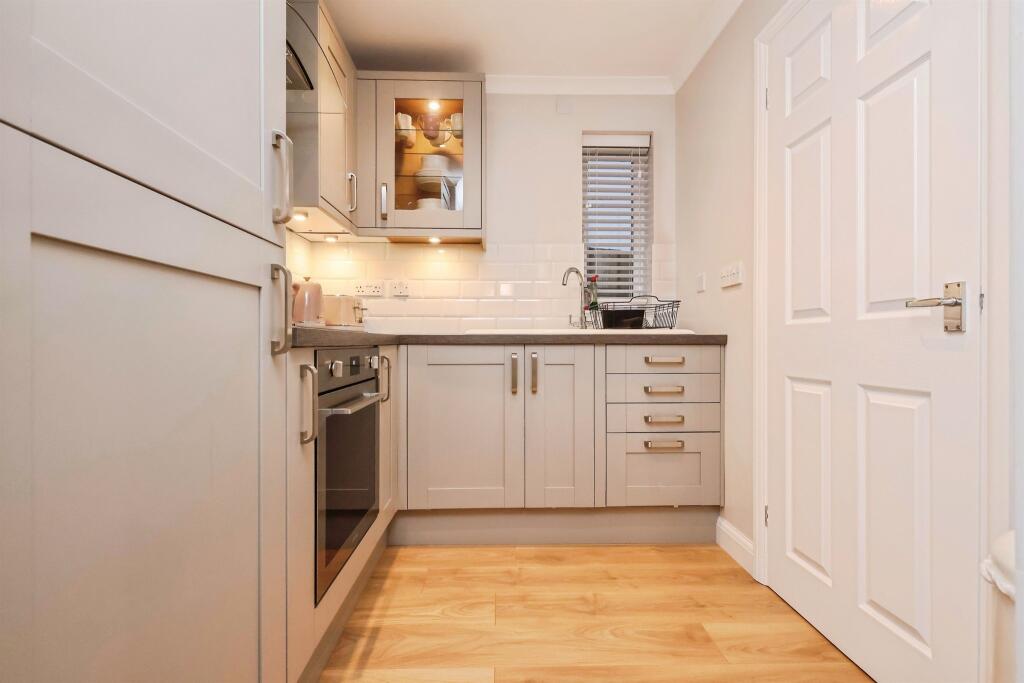 Additional image 9 of Yardley Wood Road, BIRMINGHAM