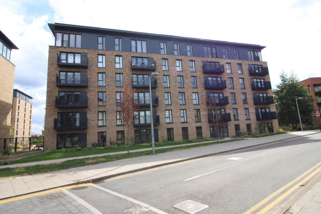 Melrose Apartment, Bell Barn Road, Park Central