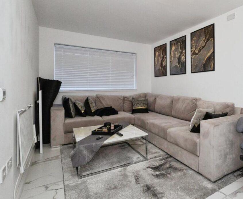 Additional image 2 of Manor Farm Road, Birmingham, B11 2HX