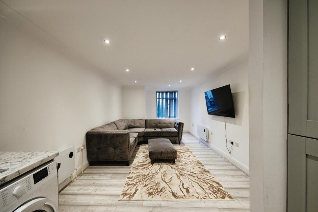 Additional image 4 of Darwin House, Wake Green Road, Birmingham, West Midlands, B13