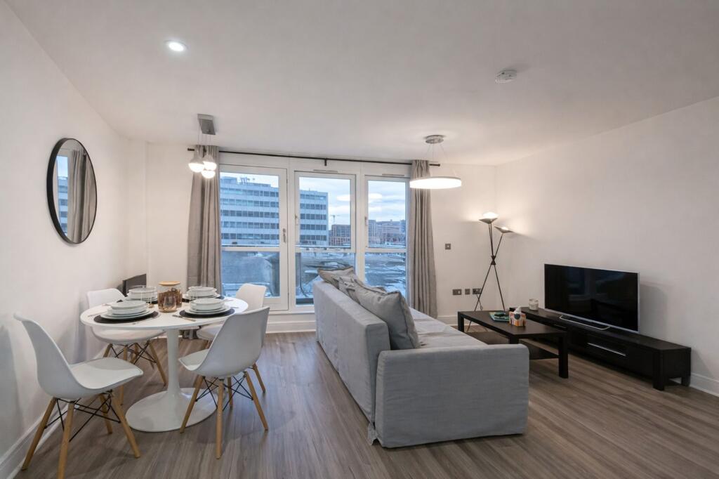 Temple Street, Temple House, B2