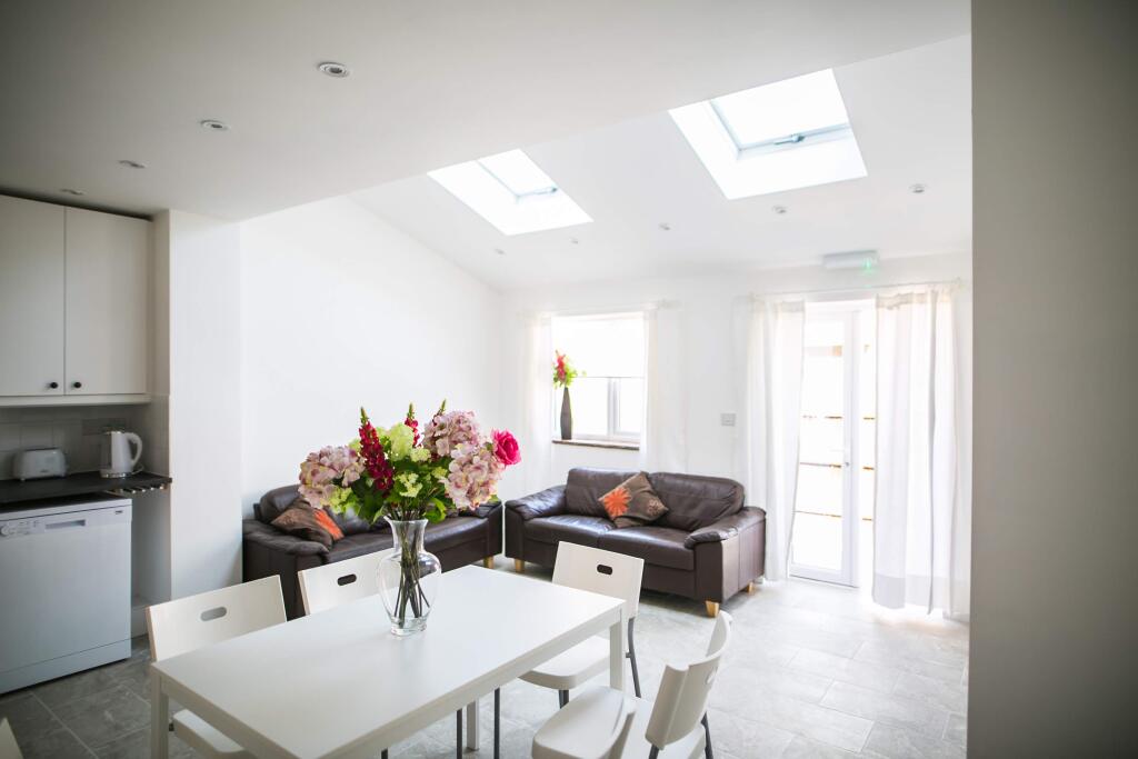 Additional image 5 of Metchley Drive - 5 bed, Harborne, West Midlands, B17