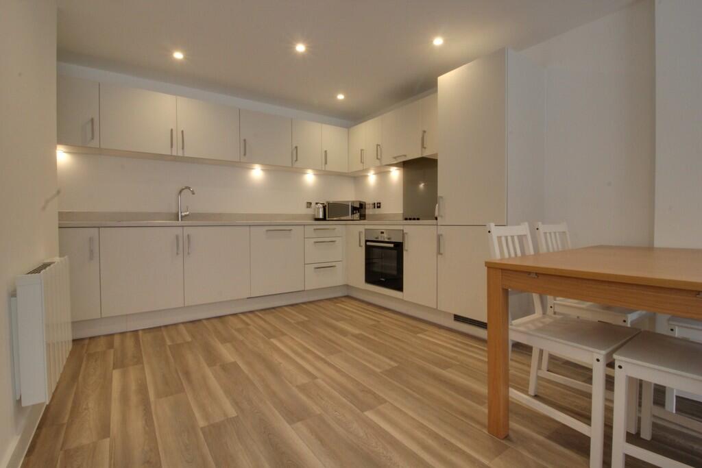 Additional image 16 of Melrose Apartment, Bell Barn Road, Park Central