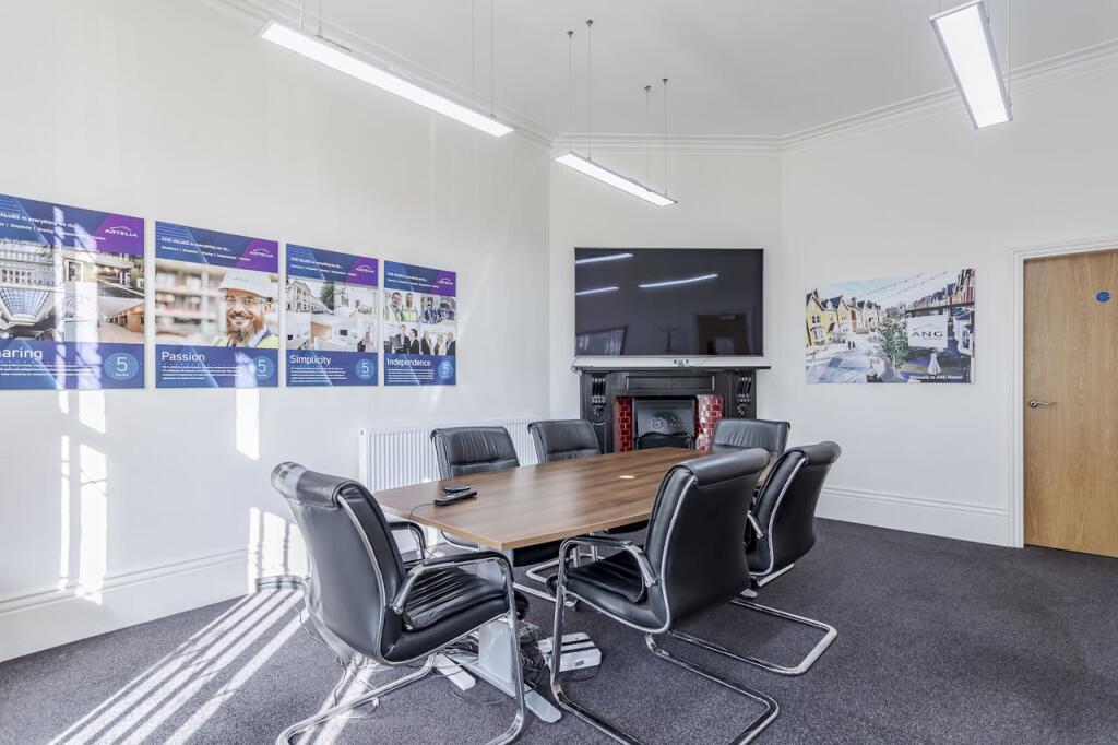 Additional image 4 of 9 Greenfield Crescent, Birmingham, B15 3AU