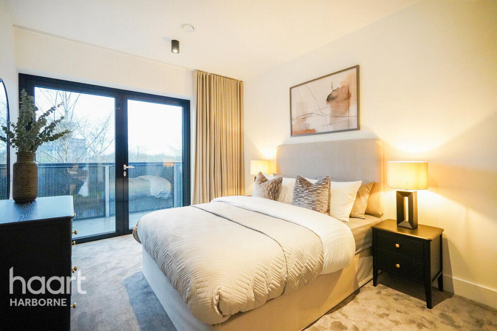 Additional image 4 of South Loop Green, Birmingham