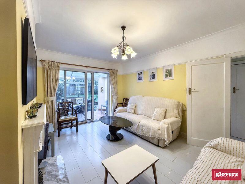 Additional image 5 of Elmfield Crescent, Moseley, Birmingham, B13