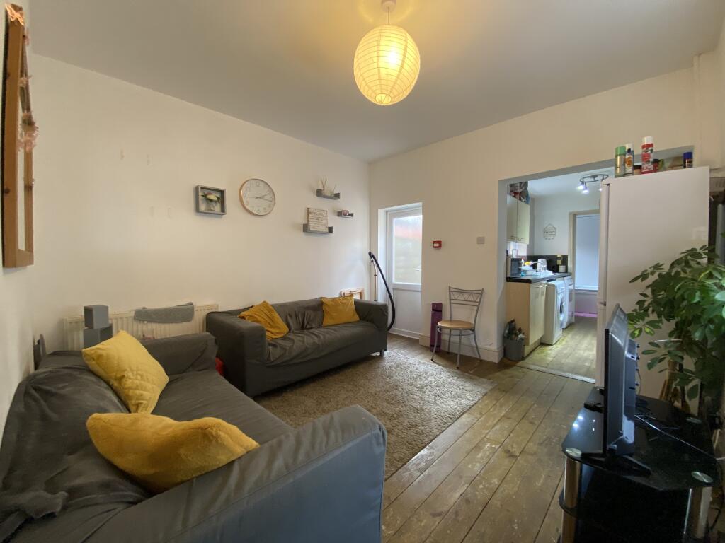 Additional image 2 of Daisy Road - 4 bed exc bills, Edgbaston, West Midlands, B16