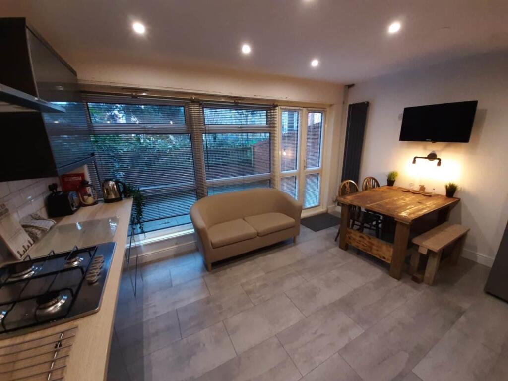 Additional image 6 of Moss House Close, Birmingham, B15