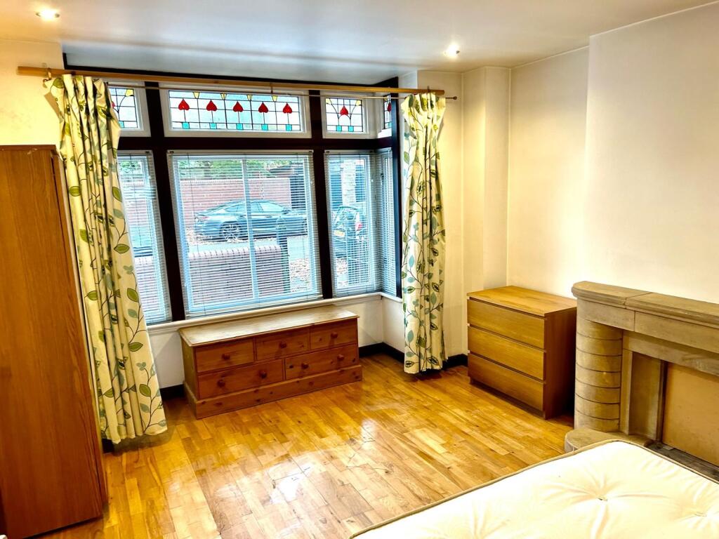 Additional image 4 of Hallewell Road - 6 Bed, Edgbaston, West Midlands, B16