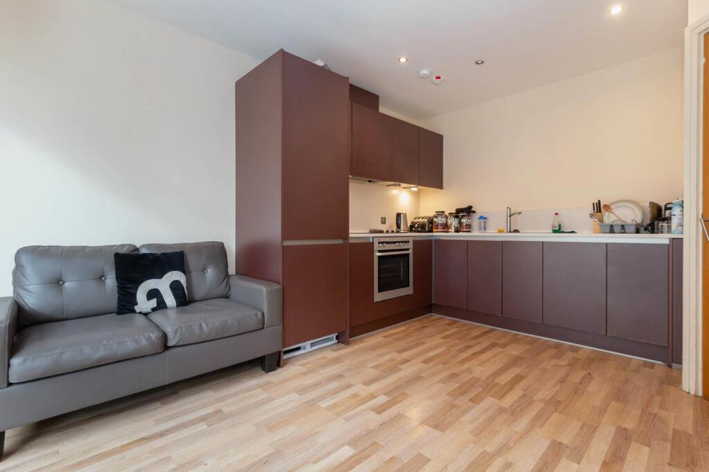 Additional image 3 of St Martins Gate, 5 Worcester Street