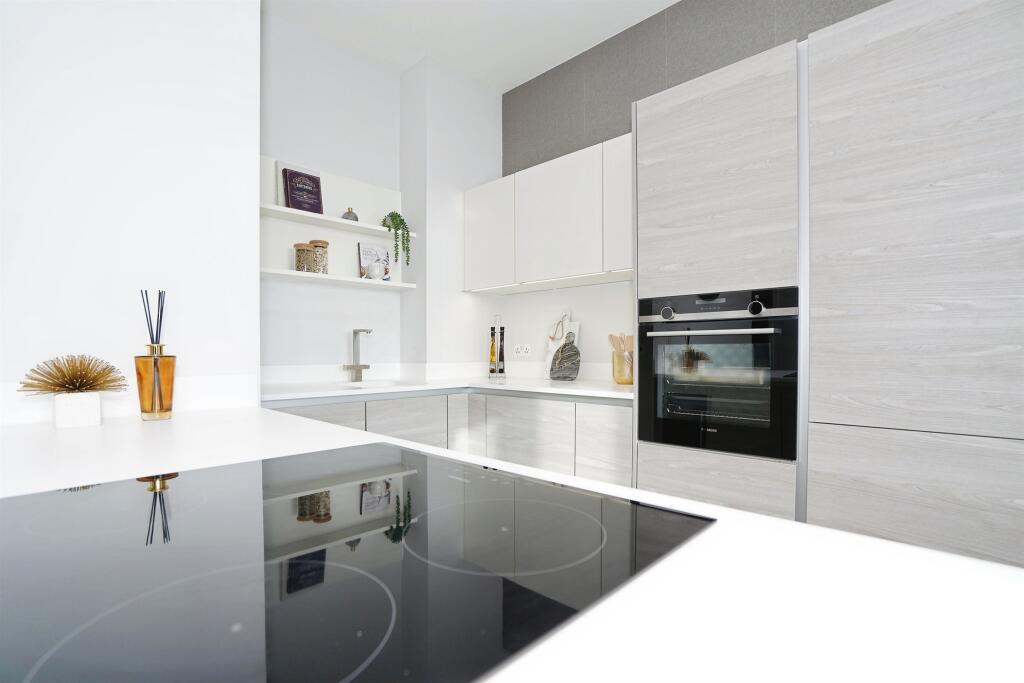 Additional image 7 of The Bank Tower 2, Birmingham