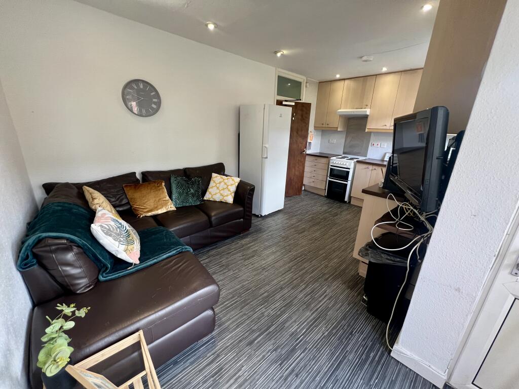 Additional image 14 of Metchley Drive - 4 bed, Harborne, West Midlands, B17