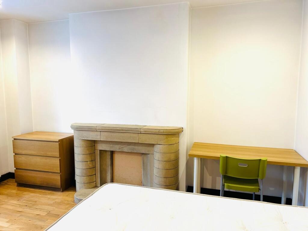 Additional image 5 of Hallewell Road - Main Profile - 6 Bed, Edgbaston, West Midlands, B16