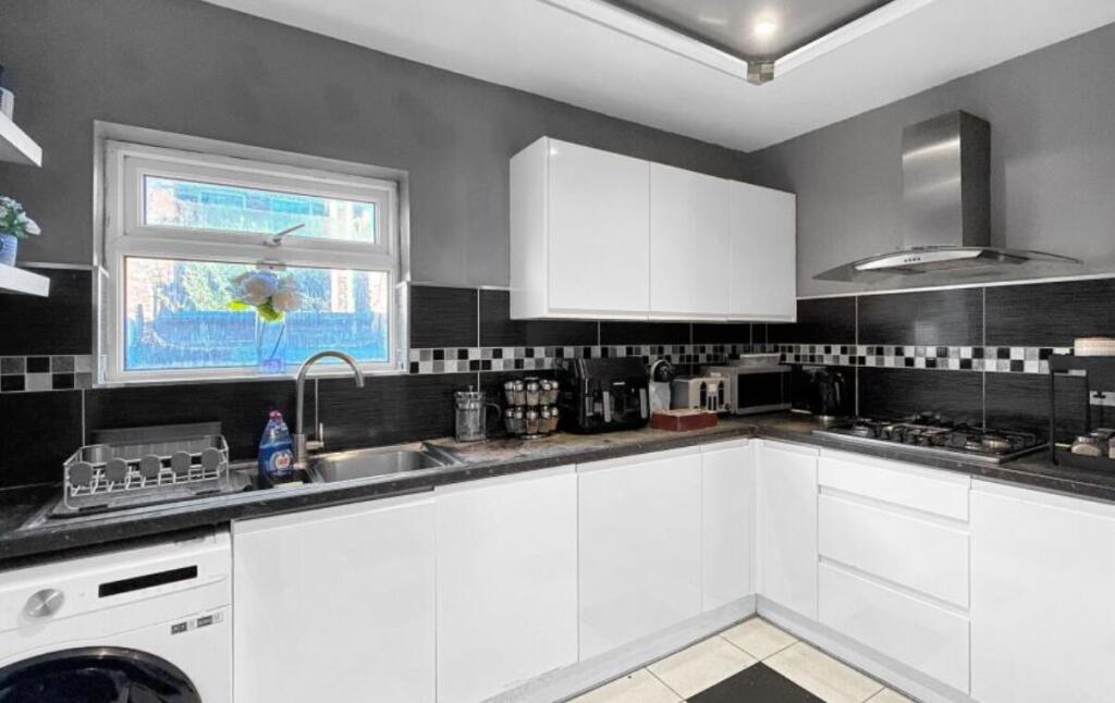 Additional image 8 of Manor Farm Road, Birmingham, B11 2HX