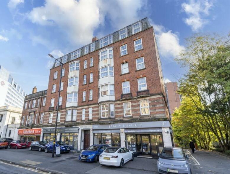 Cropthorne Court, Edgbaston, Birmingham, B15 1QP