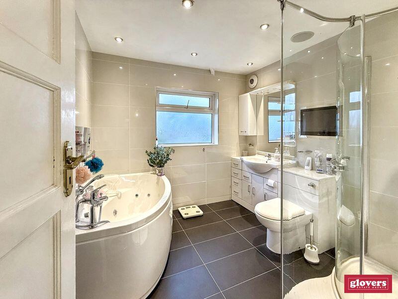 Additional image 25 of Elmfield Crescent, Moseley, Birmingham, B13